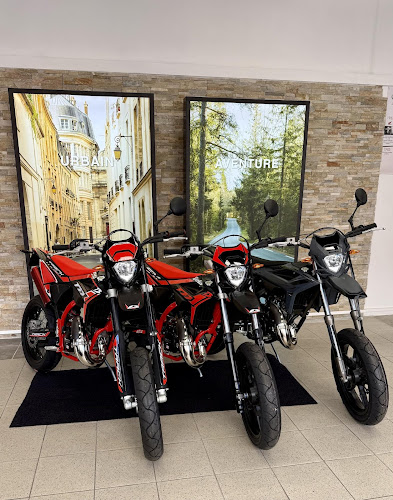 Evolution 2 Roues Kymco Cannes - Kove Cannes - Beta Cannes - Macbor Cannes