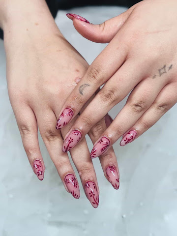 Bloomie Nail Salon by null