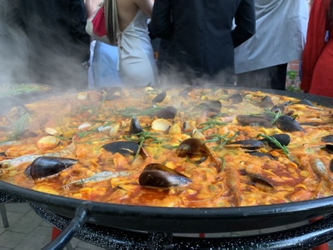 Big Pans People - Paella Catering for Private Events - Catering - photo 1