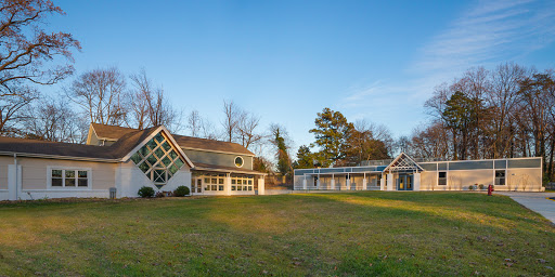 Pinecrest School