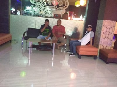 Photos of Git's Family Karaoke