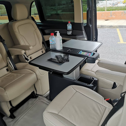 BookCreteTaxi -Heraklion Crete Minivan & Taxi Transfers