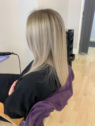 Snip-Its hair salon - Thumbnail
