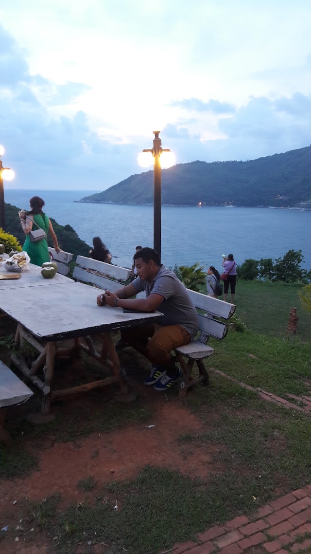 Phromthep Cape Restaurant