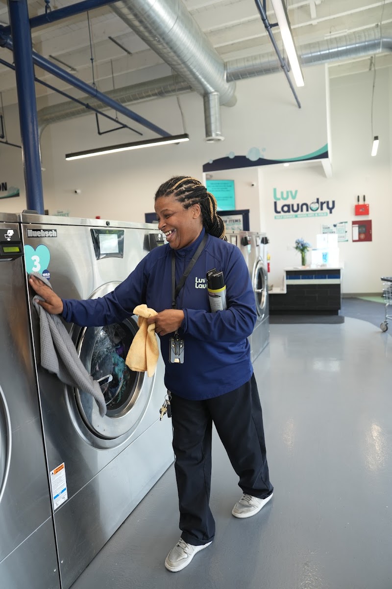 Clean laundry equipment at 4J Laundromat in Philadelphia, PA