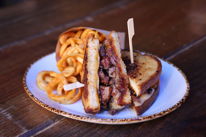 Luke's 32 Bridge by null