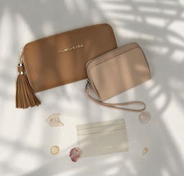 Photo n°32 de Ecrin Maroquinerie et Chaussures à Borgo (Magasin de sacs et bagages)