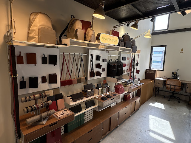 GNOME & BOW Personalised Leather Wallets | Luxury Bespoke Corporate Gifts For Men & Women | Premium Work Travel Bags by null