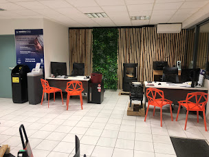 Photo n°2 de FLAMéO Niort | Poêles à bois - Poêles à granulés - Chaudière - Adoucisseur à Chauray (Magasin de poêles à bois)