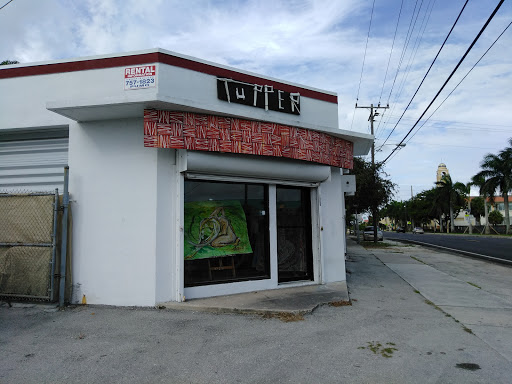 Tupper Art - Visual