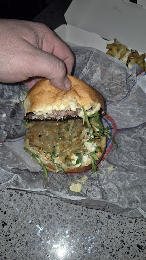 Photo 3 - Burger Fusion