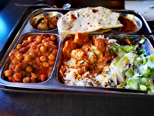 Aaima Kitchen - Visual