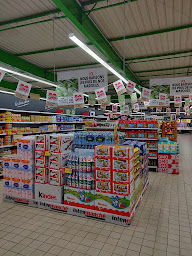 Photo n°3 de Intermarché SUPER Lorient à Lorient (Magasin de vins et spiritueux)