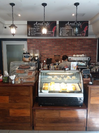 Photos of Ara Caf&eacute;