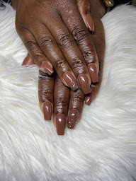 Photo n°4 de Nails studio 95 à Cergy (Institut de beauté)