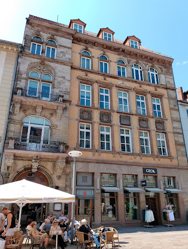 CECIL Partner Store Göttingen Gallery - Germany