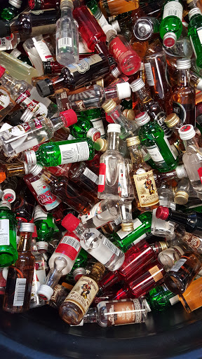 Newton Discount Liquor - Thumbnail