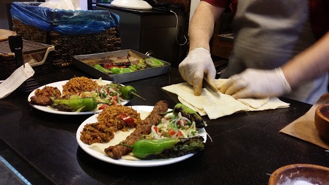 Tarihi Eminönü Dürümcüsü