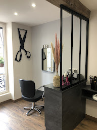 Photo n°3 de Salon B.c.b.g. à Roanne (Salon de coiffure)