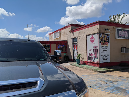 Leo's BBQ - Visual