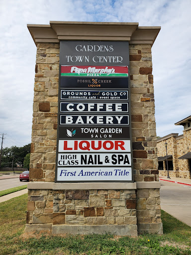 Gardens Town Center - Thumbnail