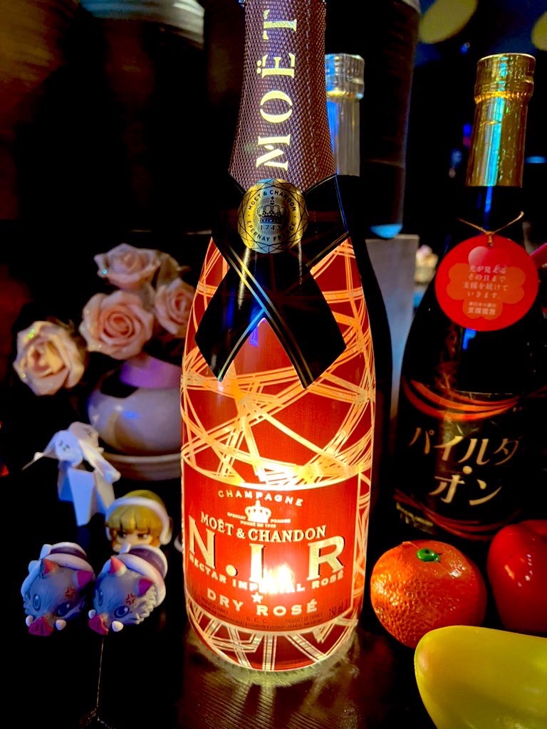 カラオケスナック パイルダー・オン