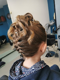 Photo n°2 de Jeux de Tête à Bretteville-du-Grand-Caux (Salon de coiffure)