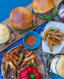 Photo n°2 de M4 BURGER à Toulon (Restaurant de hamburgers)