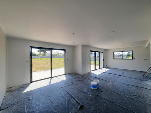 Photo n°2 de Home design decor à La Chapelle-Neuve (Peintre en bâtiment)