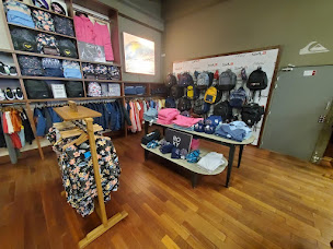 Photo n°6 de Quiksilver à Talange (Magasin de vêtements pour femmes)