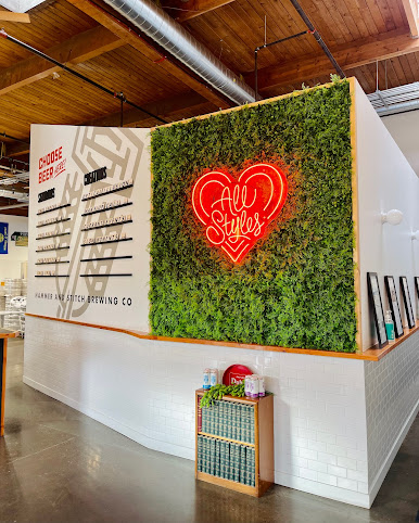 Hammer & Stitch Brewing Co. by null