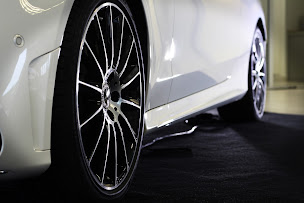 Photo n°12 de Mercedes-Benz Cobredia - Laval à Bonchamp-lès-Laval (Magasin de pneus)