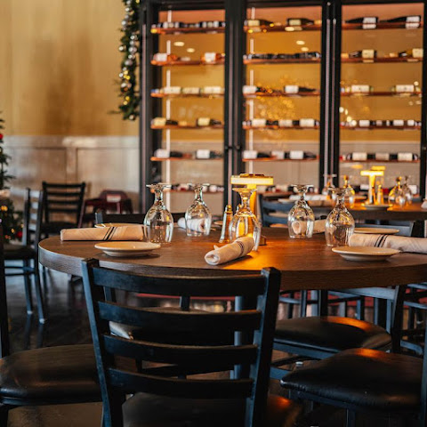 Aroma Trattoria by null