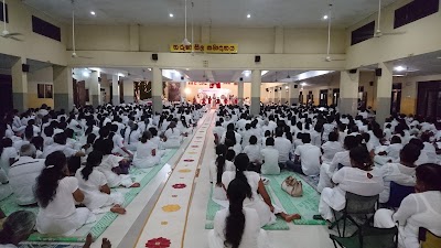 Photos of Siri Vajiragnana Dharmayathanaya සිරි වජිරඤාණ ධර්මායතනය