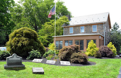 Luminella Memorials logo