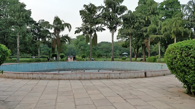 Hauz Khas District Park