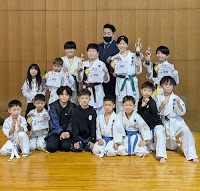 統一世界武道空手道連盟 肇新会 村上道場