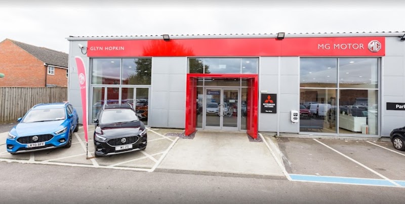 Glyn Hopkin MG Chelmsford photo 3