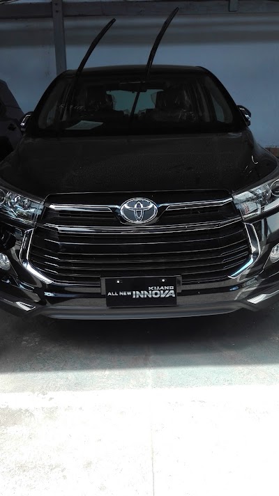car-dealer