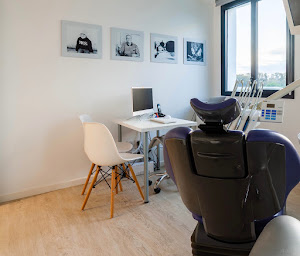 Photo n°2 de Docteur Mélanie Giallo à Biarritz (Dentiste cosmétique)