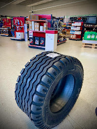 Photo n°15 de Migaud à L'Absie (Atelier de réparation de tracteurs)