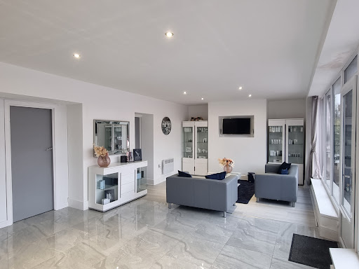 Emma Lock Aesthetics & Skin Clinic