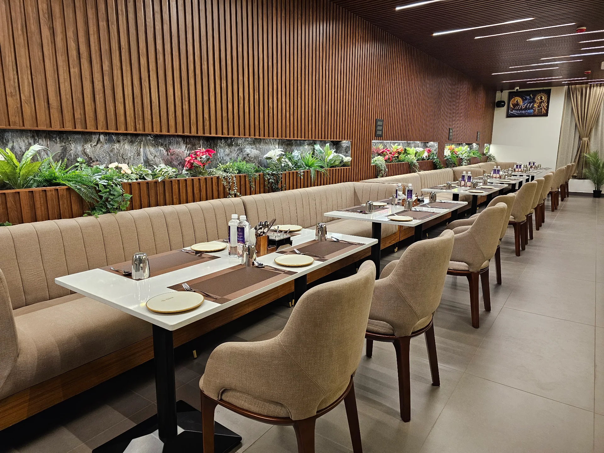 Hotel Diyanvi