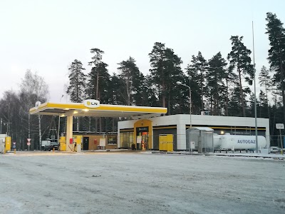 Photos of Latvian Oil 38 Fuel Filling Station