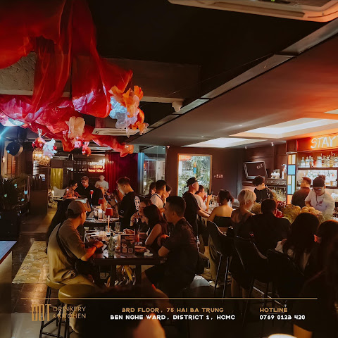 Dot Bar Drinkery & Kitchen by null