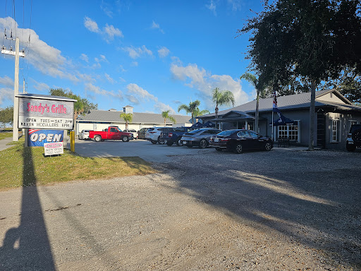 Sandy's Grille - Visual
