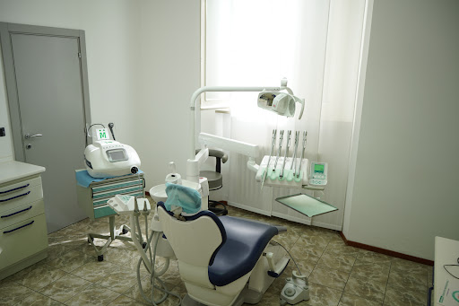 Odontoiatra Dentista Renato Casadei - Thumbnail