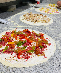 Photo n°3 de Pizzeria Le Hangar à Gallargues-le-Montueux (Pizzas à emporter)