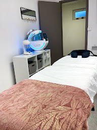 Photo n°7 de L’atelier d’Aurore à Mauguio (Centre d'épilation laser)