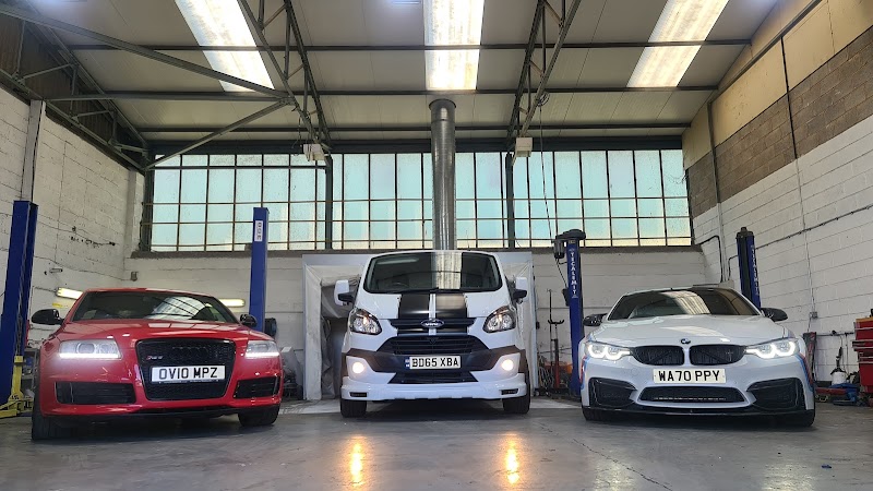 MCR Mycar Repairs Devon Ltd photo 3